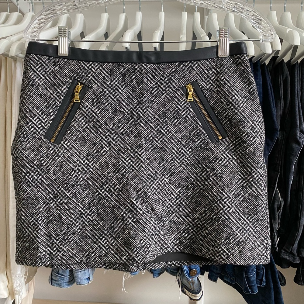 Knit & faux leather skirt